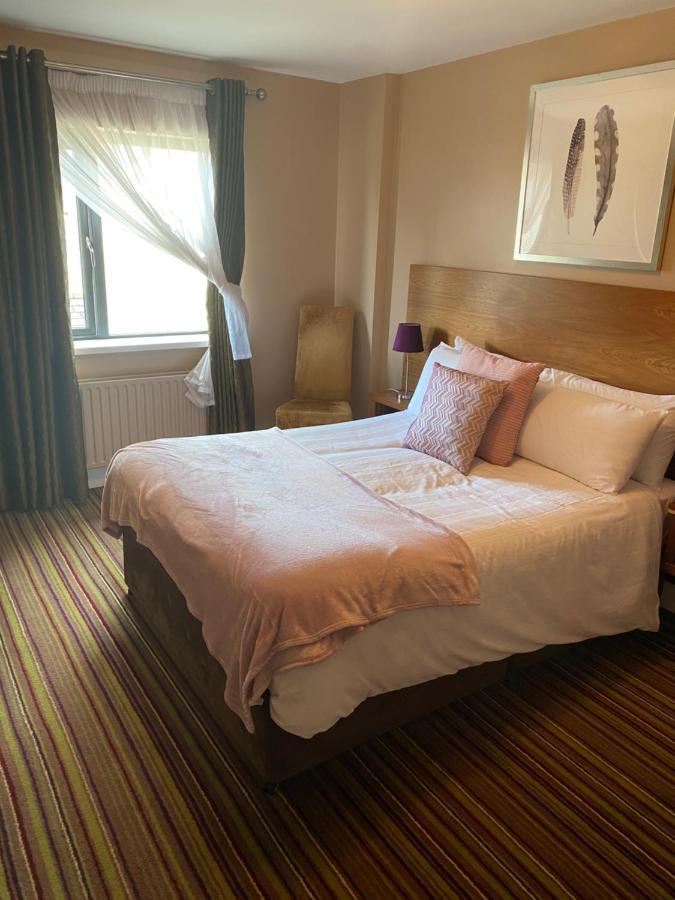 Lodge Bay Guest