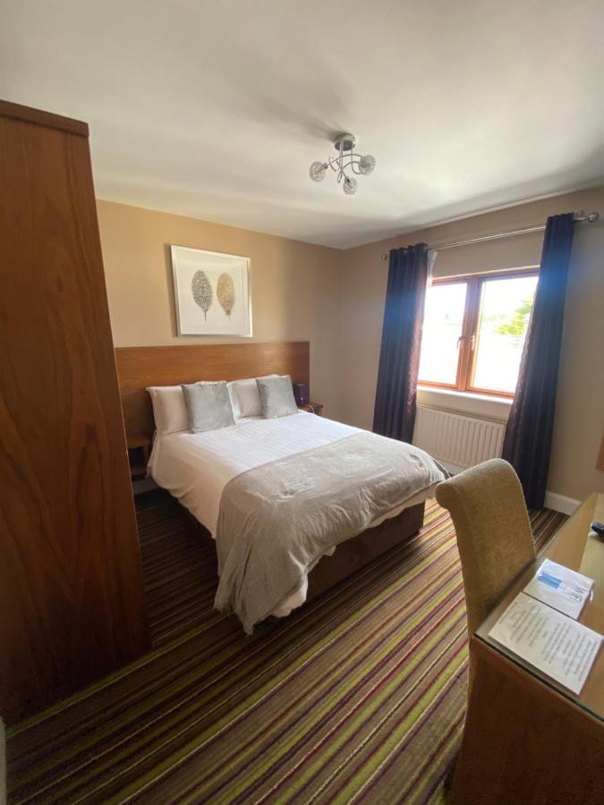Lodge Bay Guest